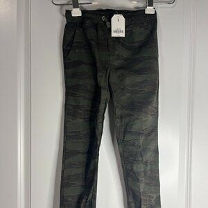 Boys Camo Joggers Size 7 NWT